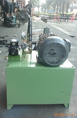 國威液壓 專業(yè)打造2.2KW非標(biāo)液壓站動力系統(tǒng)，助力高效流體傳動